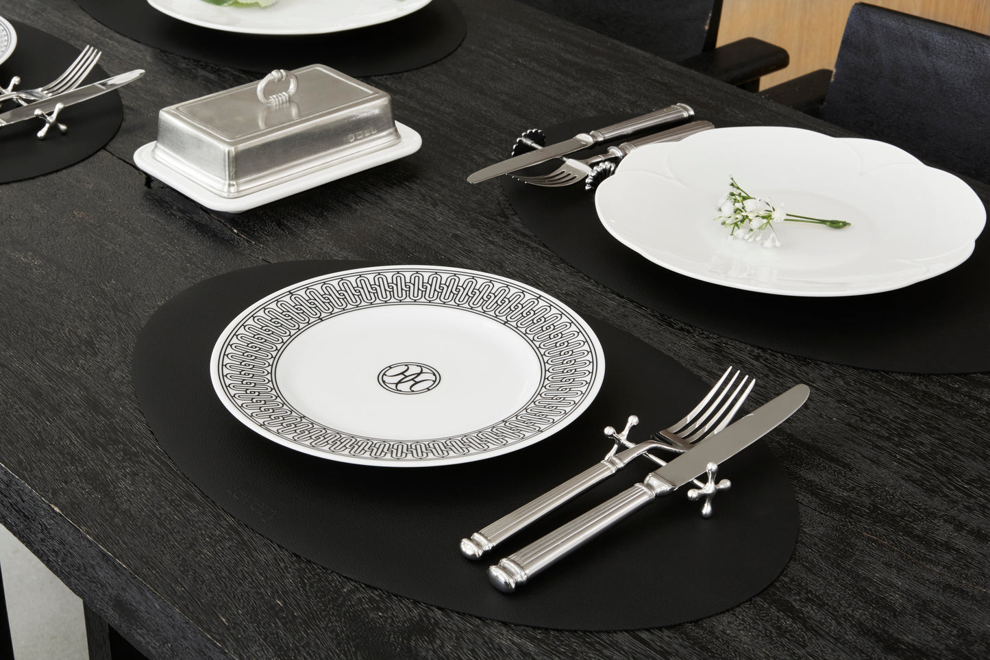 Round Table Mat