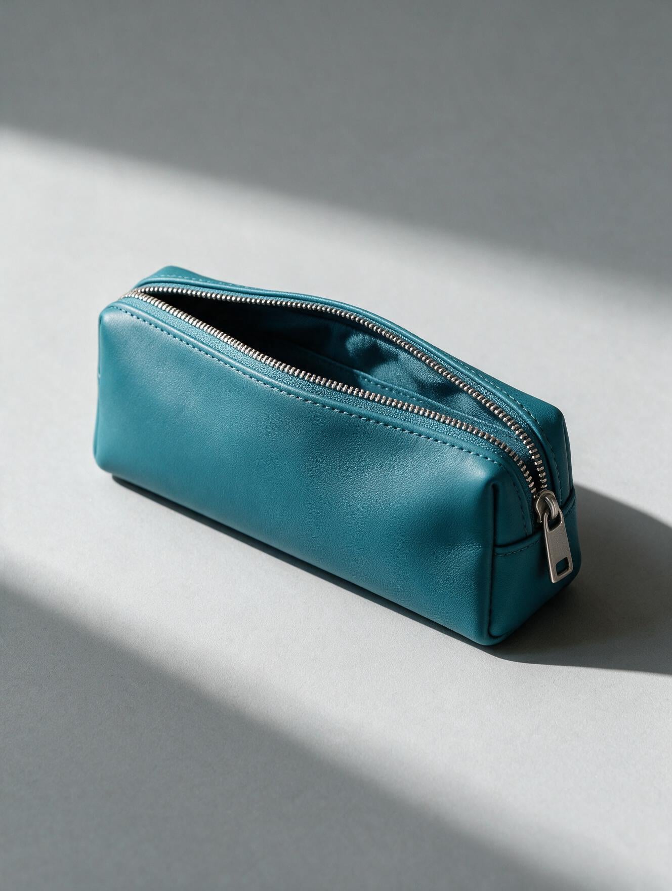 RS-0011 Aqua Blue (C22) — product example · texture visualization (UM-T)