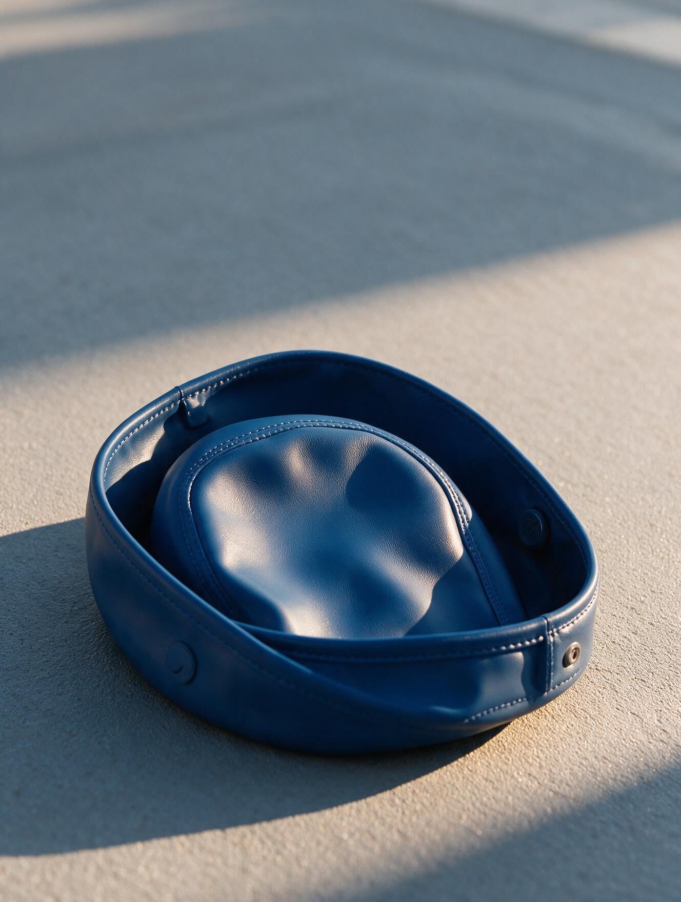 RS-0006 Blue (C09) — product example · texture visualization (UM-T)