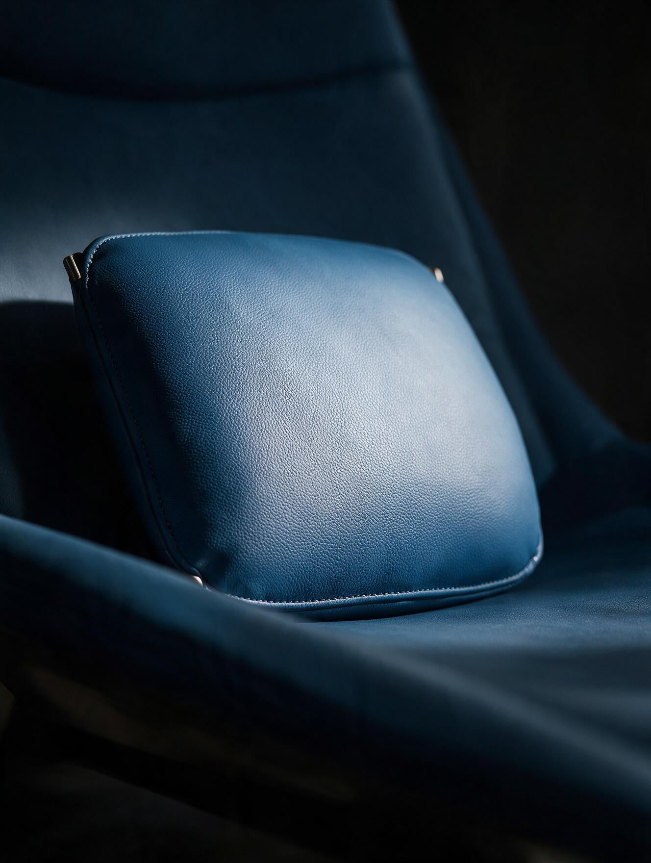 RS-0035 Blue (C09) — product example · texture visualization (DE-178)