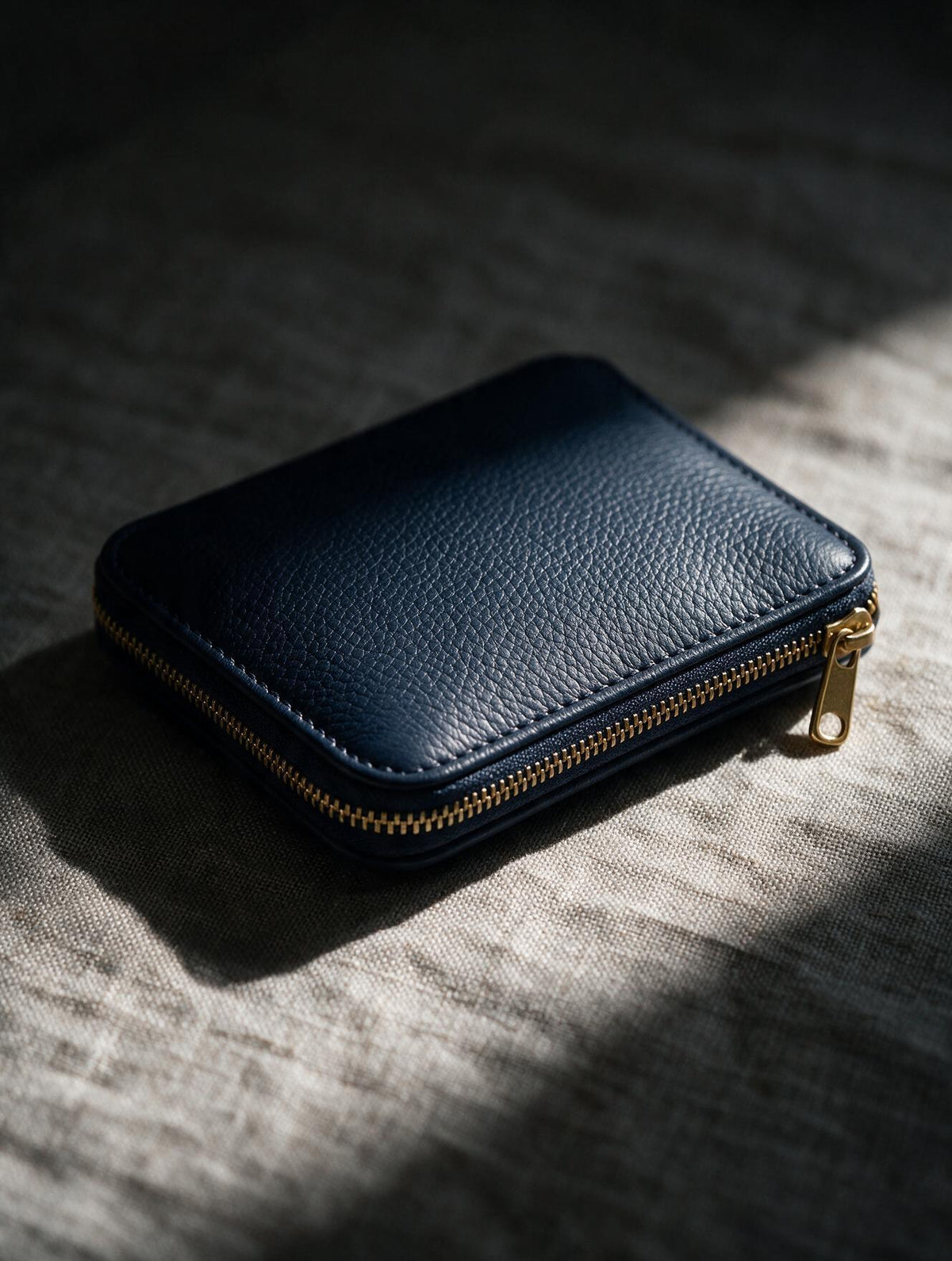 RS-0018 Navy (C05) — product example · texture visualization (DE-178)