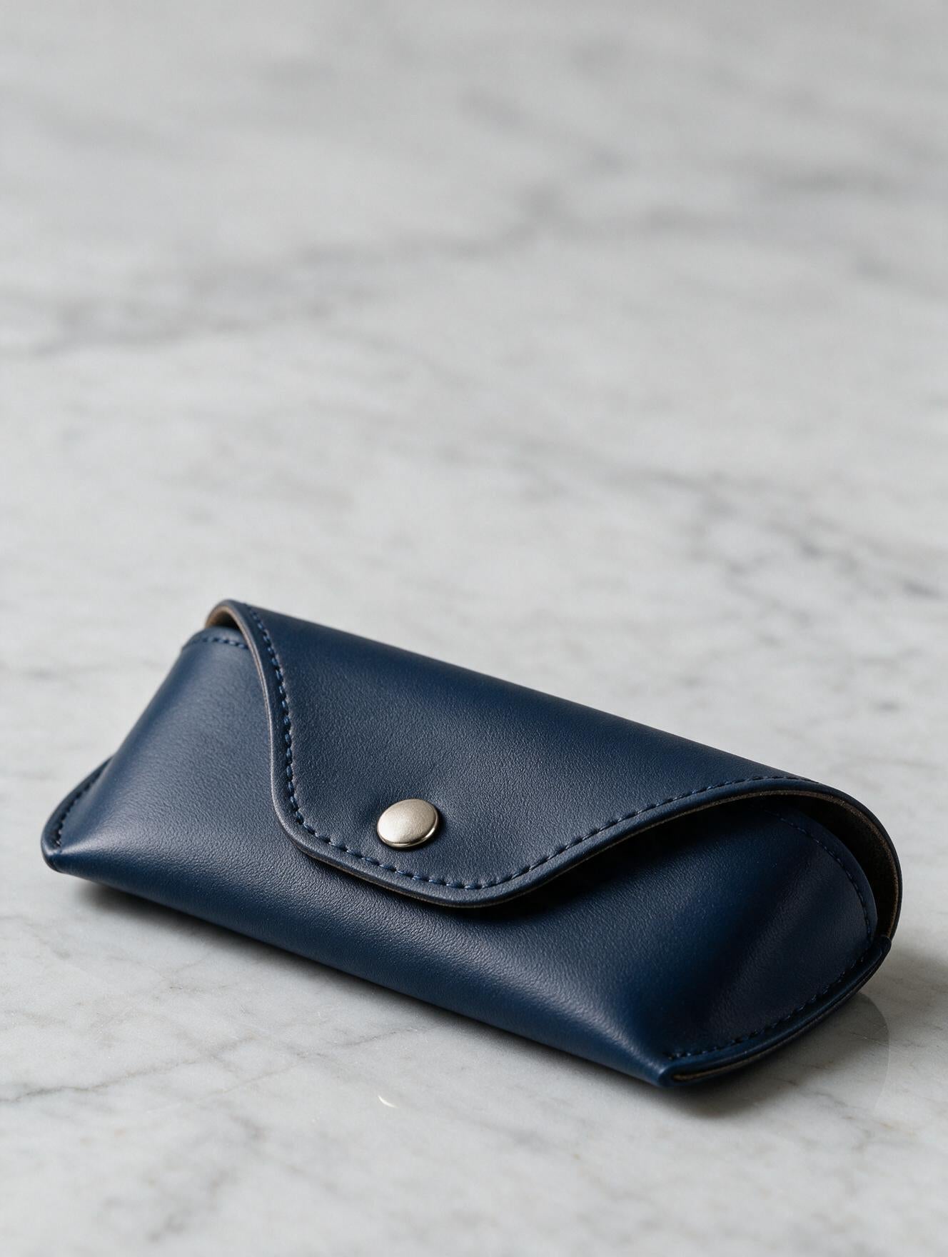 RS-0001 Navy (C05) — product example · texture visualization (UM-T)